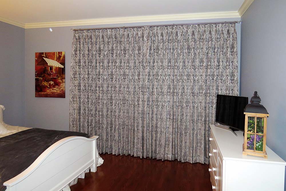 Bedroom Curtains in Lake Zurich Illinois