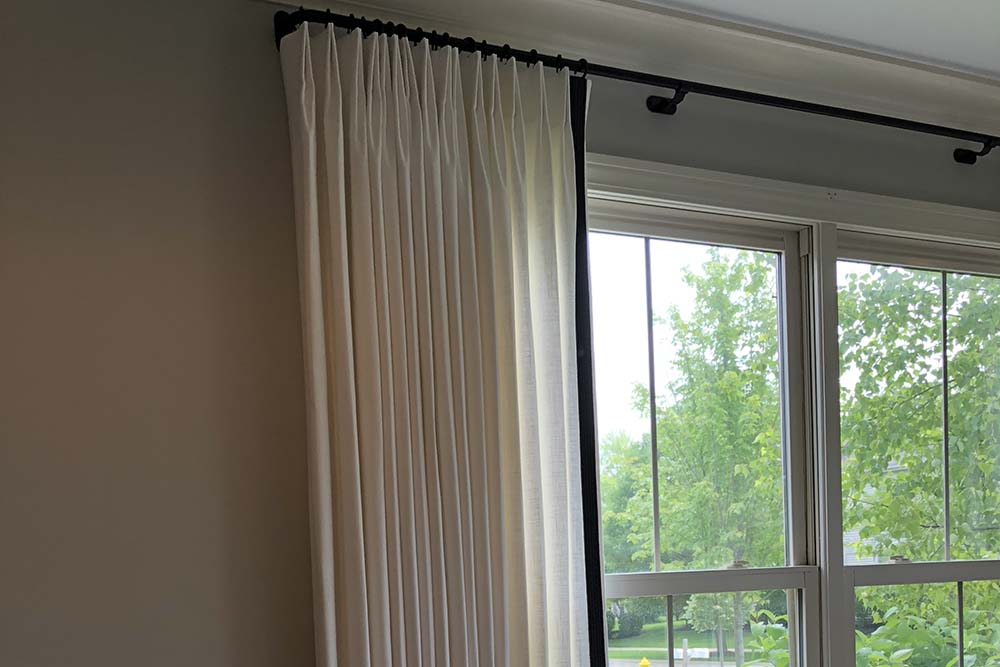 Living Room Curtains in Hawthorn Woods Illinois Sample 2
