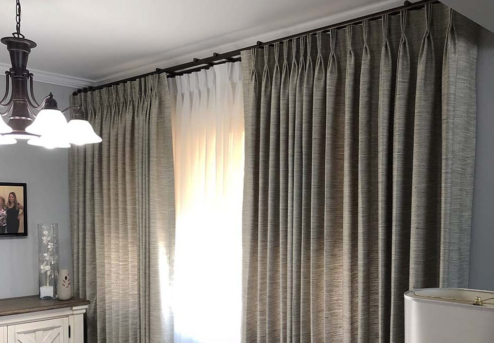 Living Room Curtains in Lake Zurich Illinois Sample 2